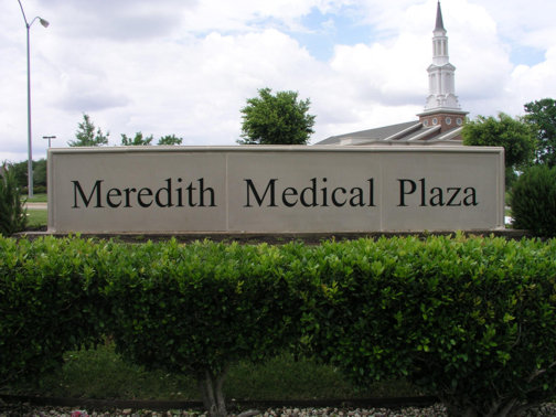 Cast Stone Sign in Dallas TX | Medical Center