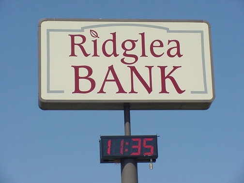 Custom Signs in Dallas TX | Hancock Signs in Dallas TX | Ridglea Bank Custom Pole Sign in Dallas