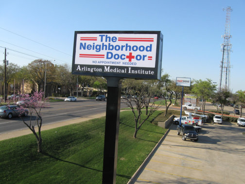 Custom Signs in Dallas TX | Hancock Signs in Dallas TX | Neighborhood Doctor Custom Pole Sign in Dallas