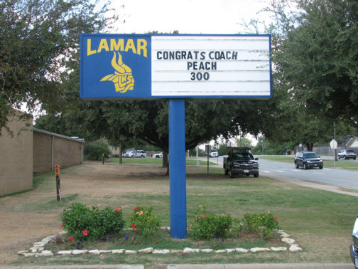 Custom School Signs in Dallas | Hancock Sign Company | Lamar High’s Custom Sign